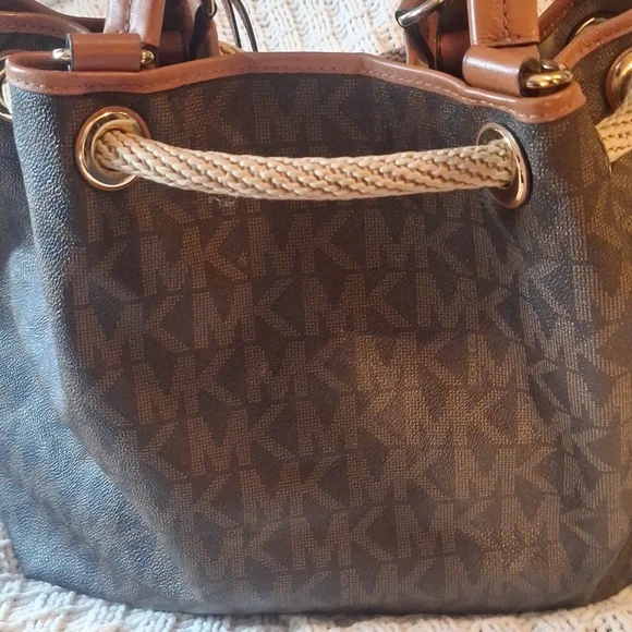 Michael Kors Brown and Tan Shoulder Bag - Picture 4 of 16